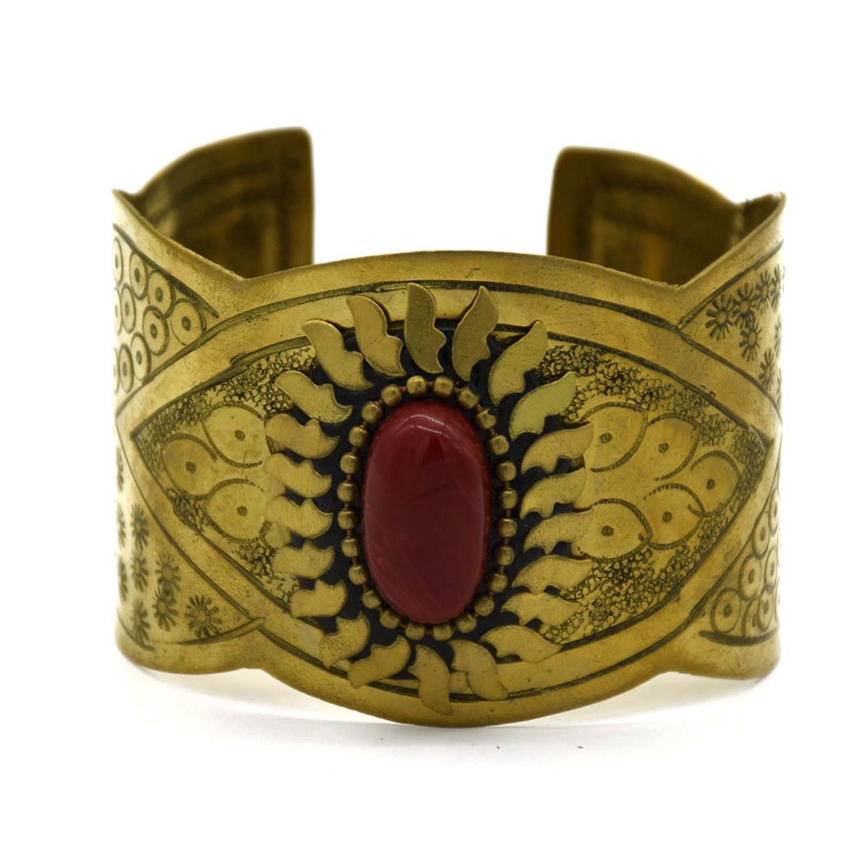Wholesale Cuff Bracelets – Cast in Brass – Open-End Design – Antique Golden Color Finish – Stone Decoration – Wrist Jewelry 